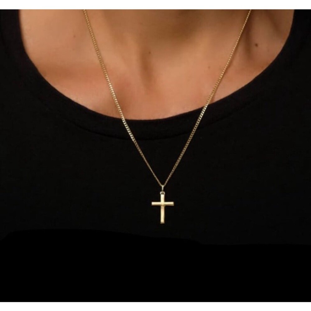 Gold cross pendant necklace with a 45 cm (18-inch) gold chain. 18K gold.